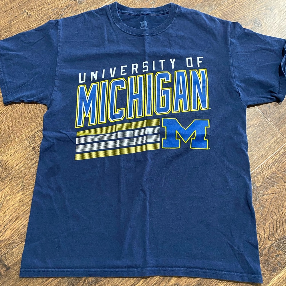 University of Michigan Tee Medium
